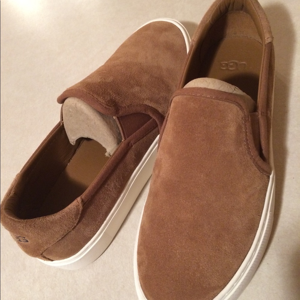 UGG Slip On Sneaker - W Jazz Size 8
